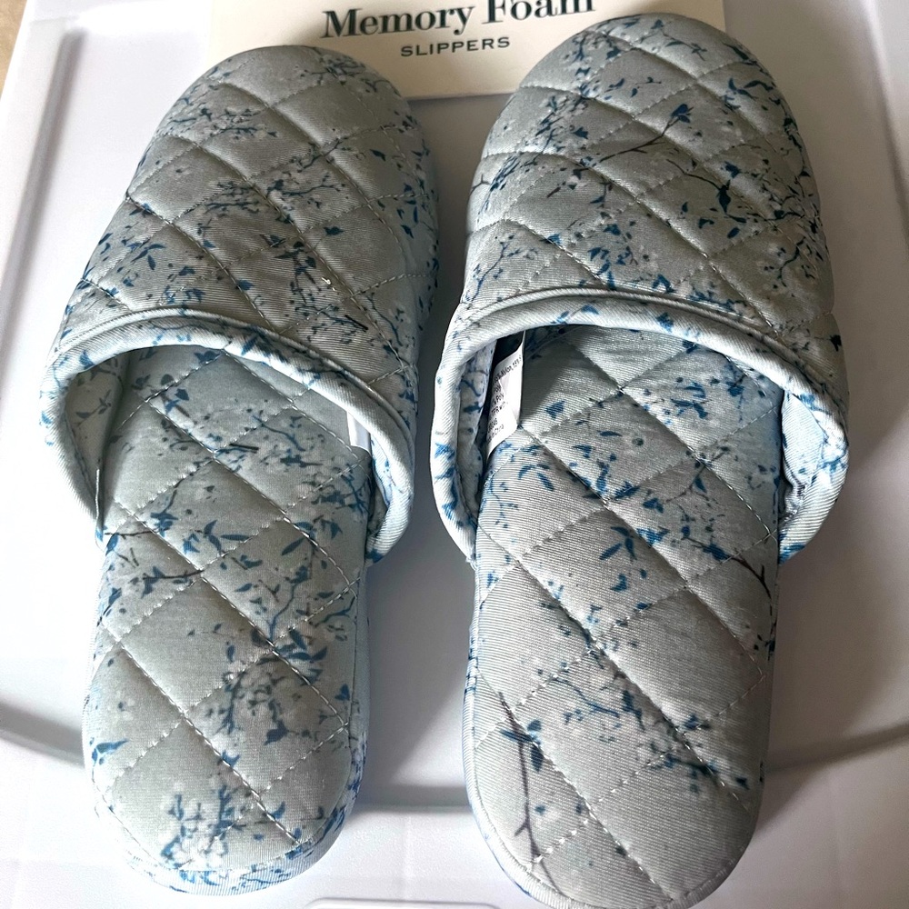 Charter Club - memory foam blue slippers Size 5
